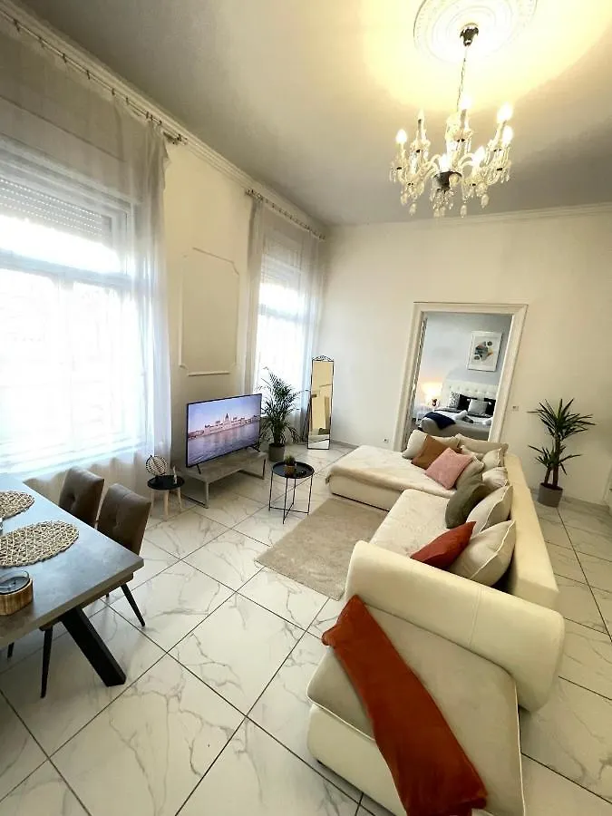 Luxury Riverside Panorama Apartment Budapešť