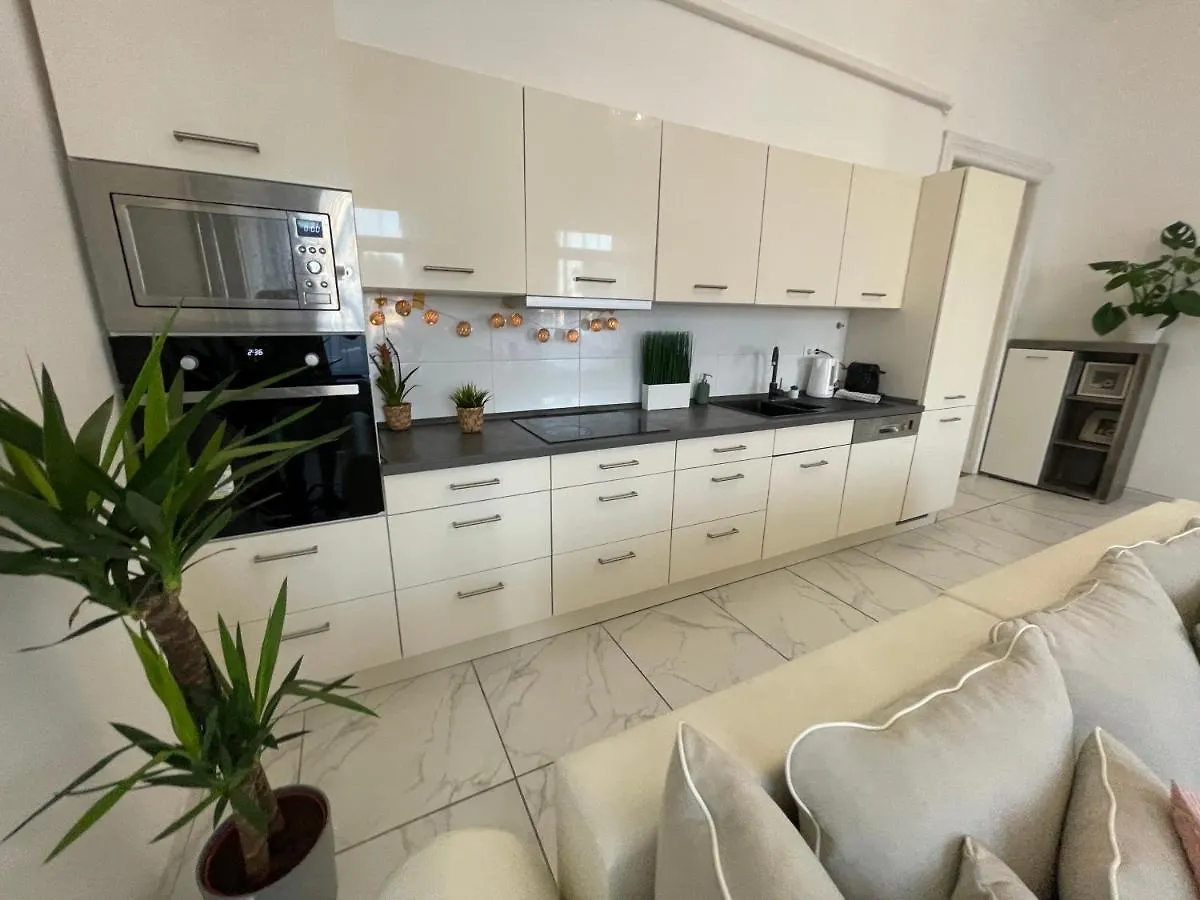 Luxury Riverside Panorama Apartment Budapest