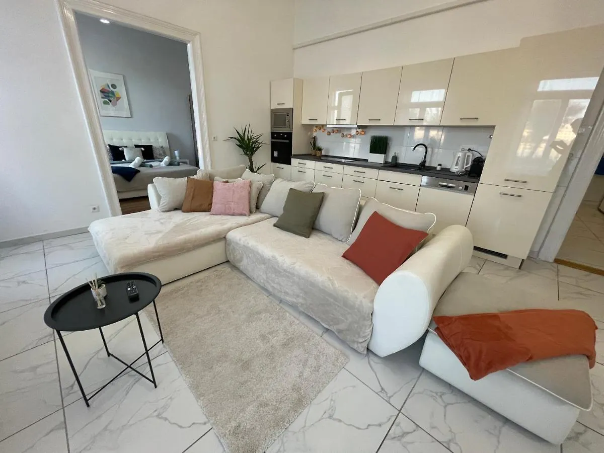 Luxury Riverside Panorama Apartment Budapest Hungary
