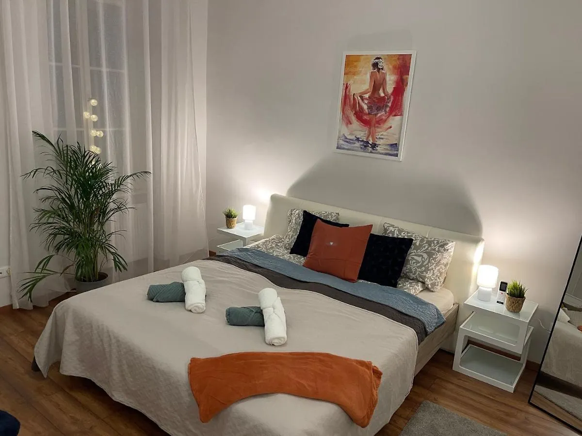 Luxury Riverside Panorama Apartment Budapest