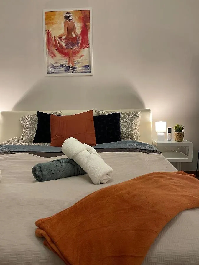 Luxury Riverside Panorama Apartment Budapest