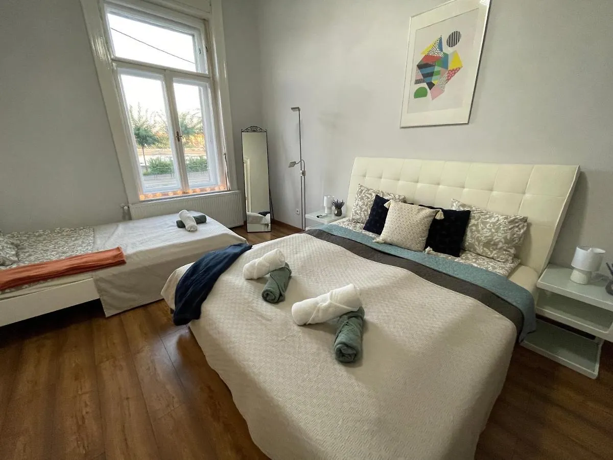 Luxury Riverside Panorama Apartment Budapest